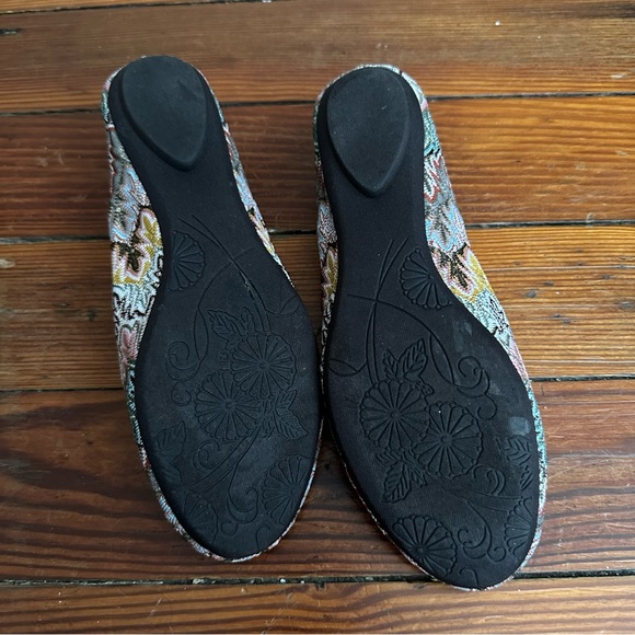 Steve Madden printed Heaven flats in Beige 6.5 - Picture 7 of 8